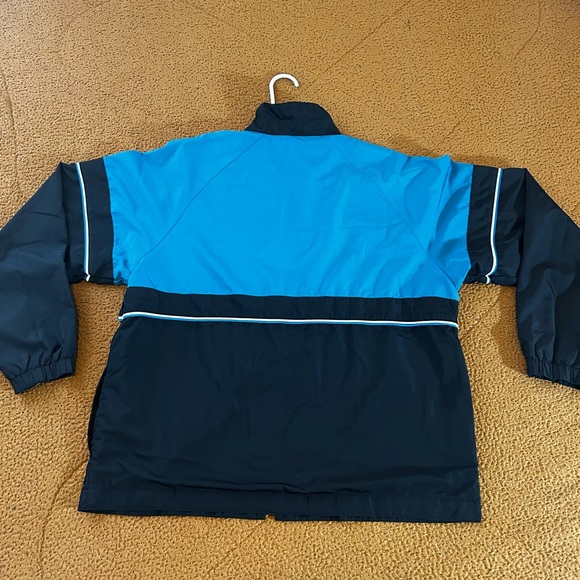 XL Classic Elements black and blue windbreaker - Picture 2 of 6